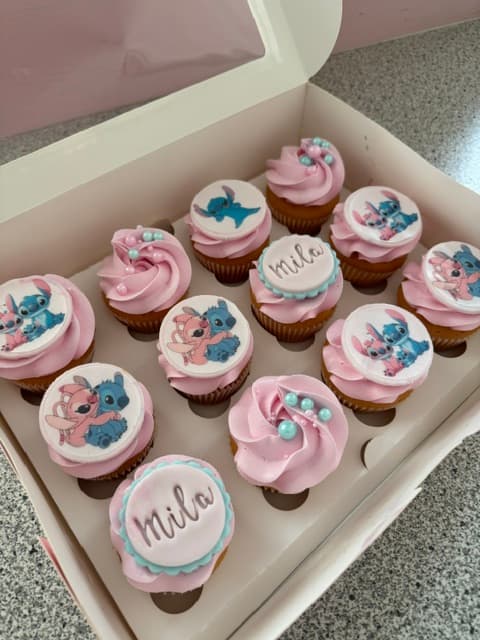Stitch rosa cupcakes